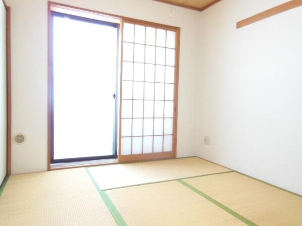 トライアーバンめじろ台の物件内観写真